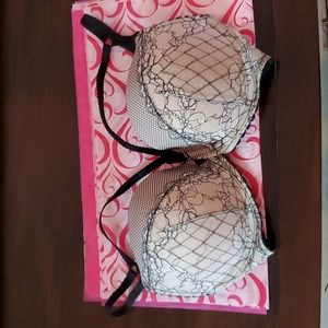 32DD Victoria Secret Push Up Lace Bra